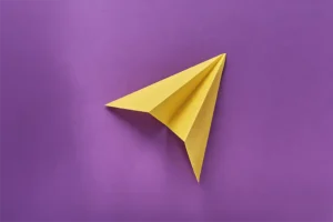 Aeroplano di carta origami